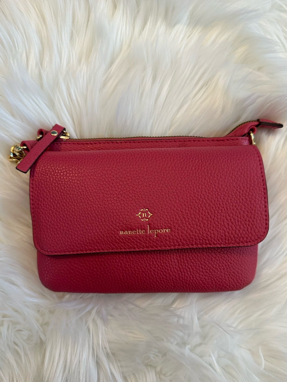 Like New Nanette Lepore Raspberry Pink Vegan Leather Crossbody Gold Chain - Picture 2 of 13